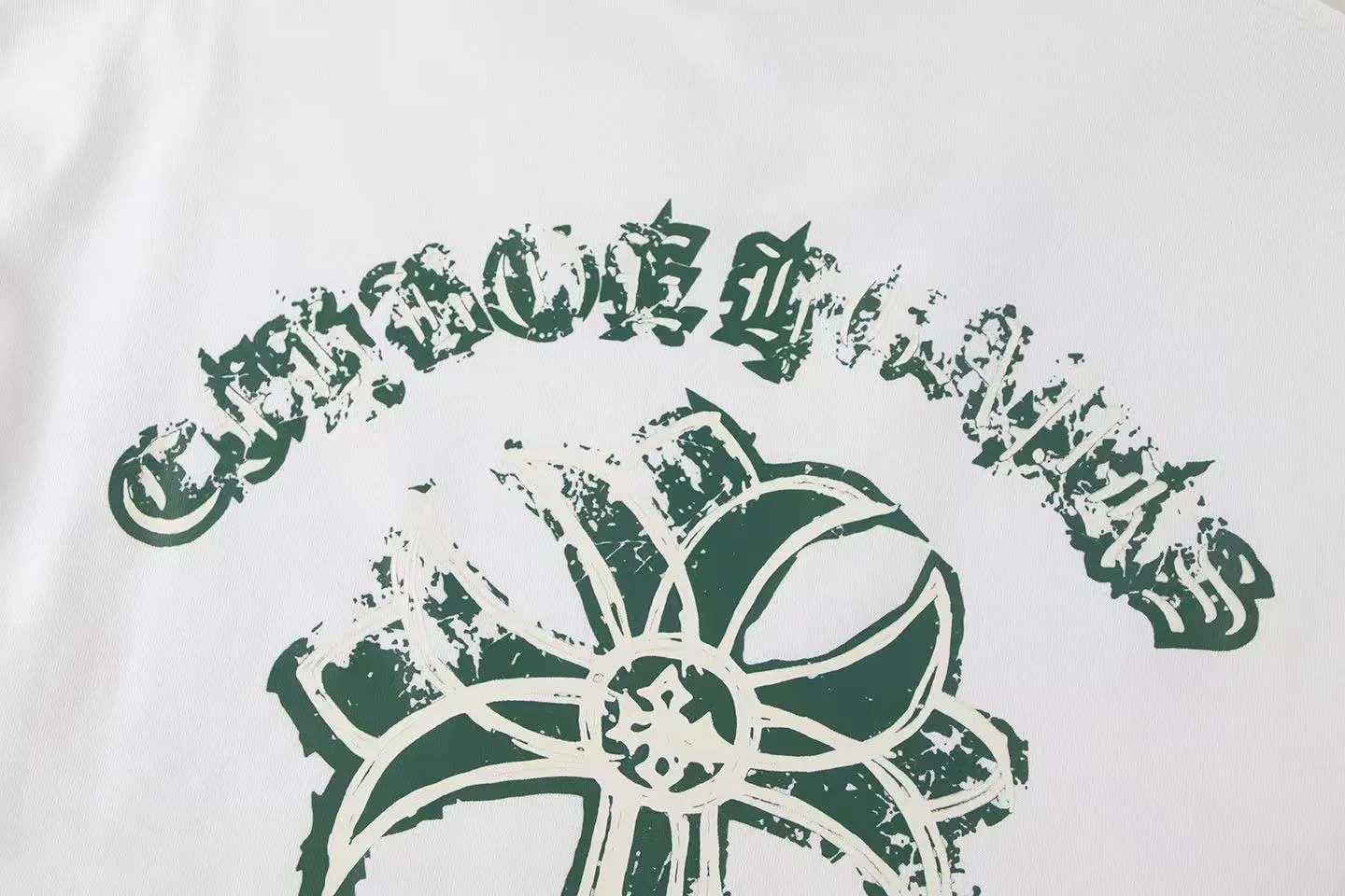🅿️150 Style: 2025 new Croix Heart short-sleeved T-shirt Material: High version 300g double yarn combed cotton Size: S～XL Color: White Style number: Z017